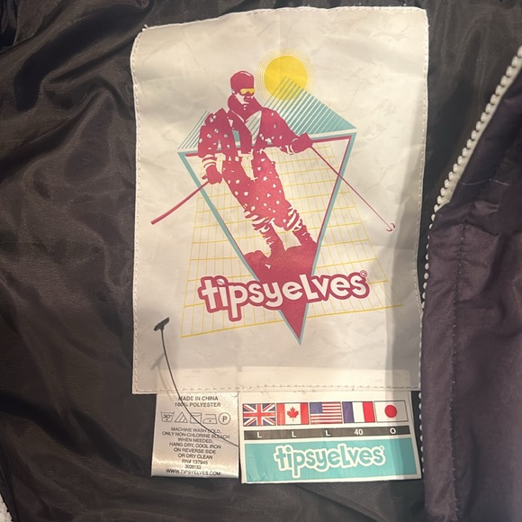 Tipsy Elves men’s snowsuit - Picture 7 of 8